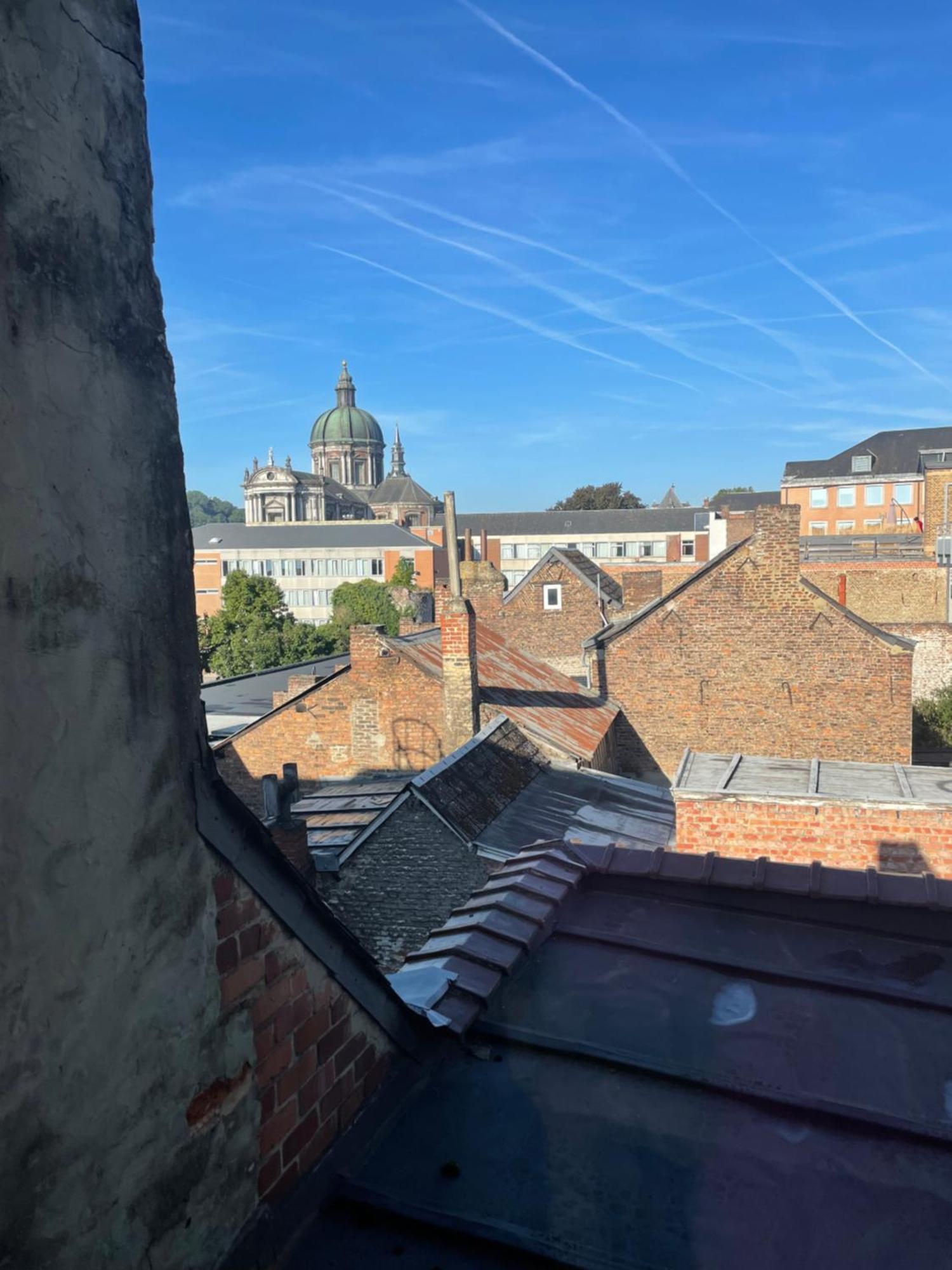 Апартаменты Le 25, Duplex Elegant Au Coeur Du Pietonnier Historique Намюр Экстерьер фото